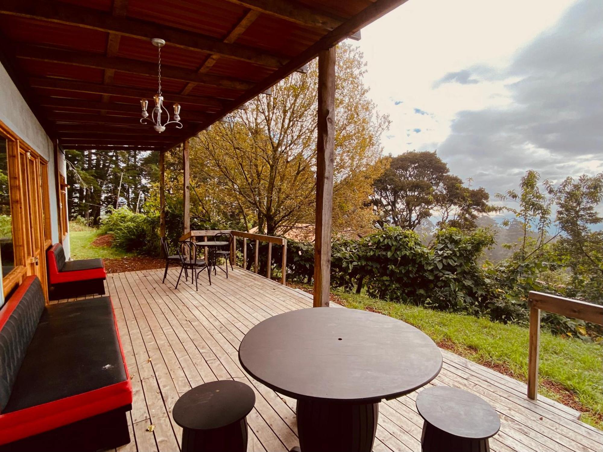 Casa Monte Armadillo Poas Exteriér fotografie